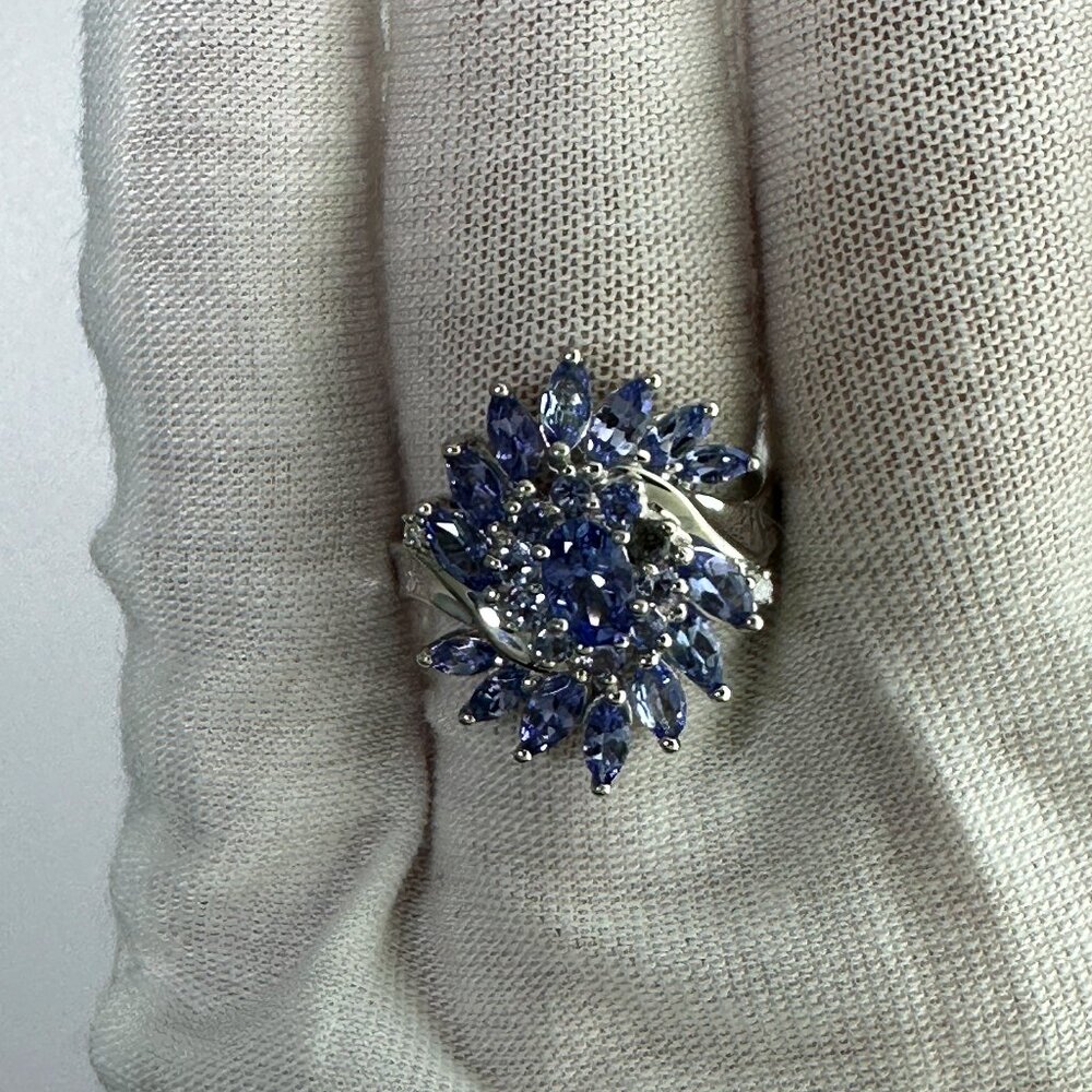 925 Sterling Silver Purple Cubic Zirconia Cluster Ring Size 8.25